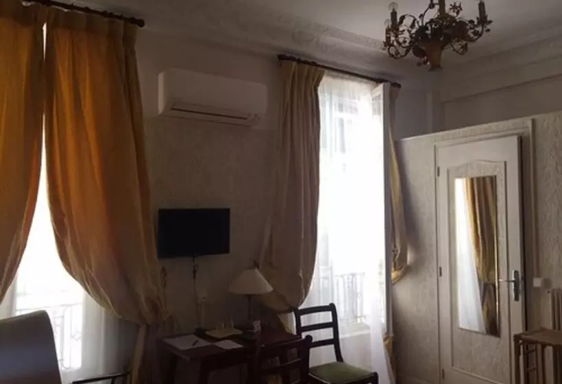 Fotos del hotel Cronstadt:  4