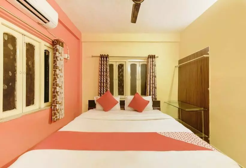 Oyo 19552 Golden Deer Guest House