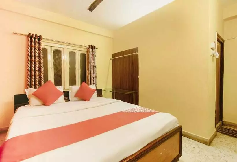 Fotos del hotel Oyo 19552 Golden Deer Guest House:  4