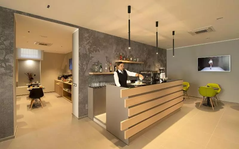 Fotos del hotel H21:  7