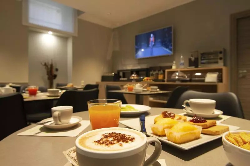 Fotos del hotel H21:  4
