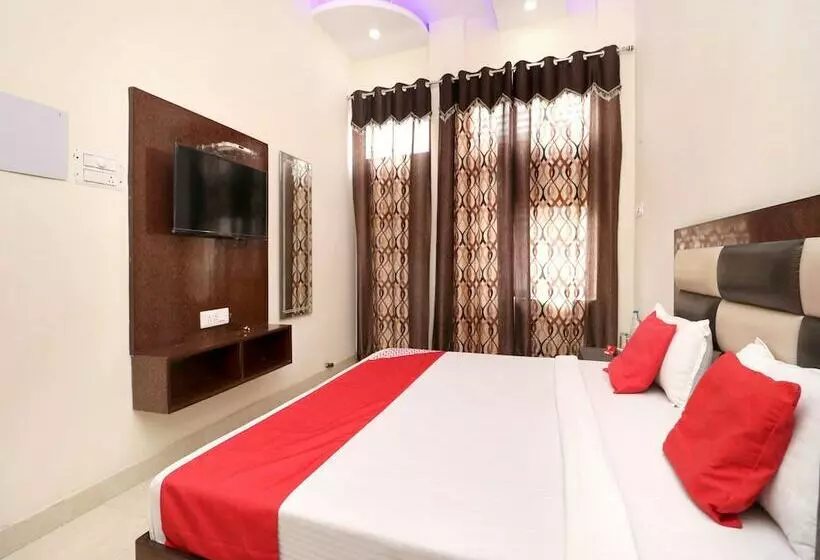 Fotos del hotel Oyo 16494 Dhunna Guest House:  12