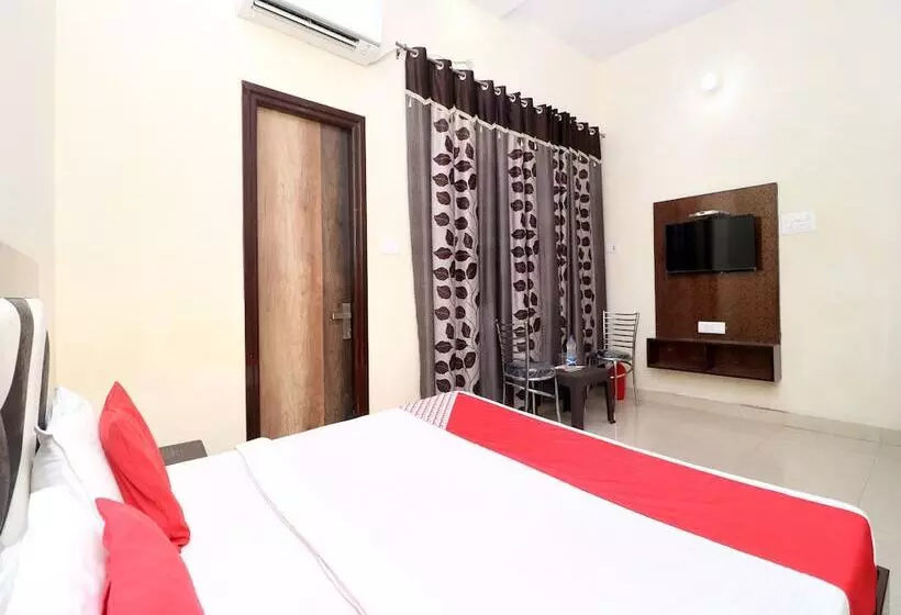 Fotos del hotel Oyo 16494 Dhunna Guest House:  18