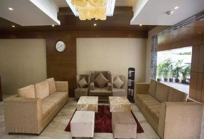 Fotos del hotel Crossway Parklane Airport  Chennai:  4