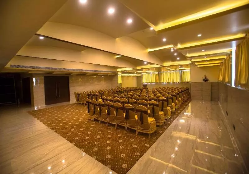 Crossway Parklane Airport  Chennai