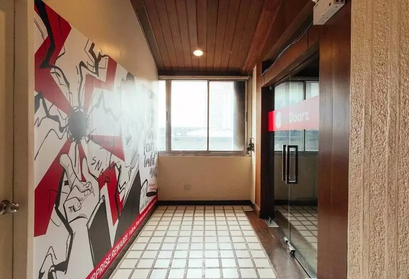 Fotos del hotel Reddoorz Premium Near Greenbelt Makati  Vaccinated Staff:  12