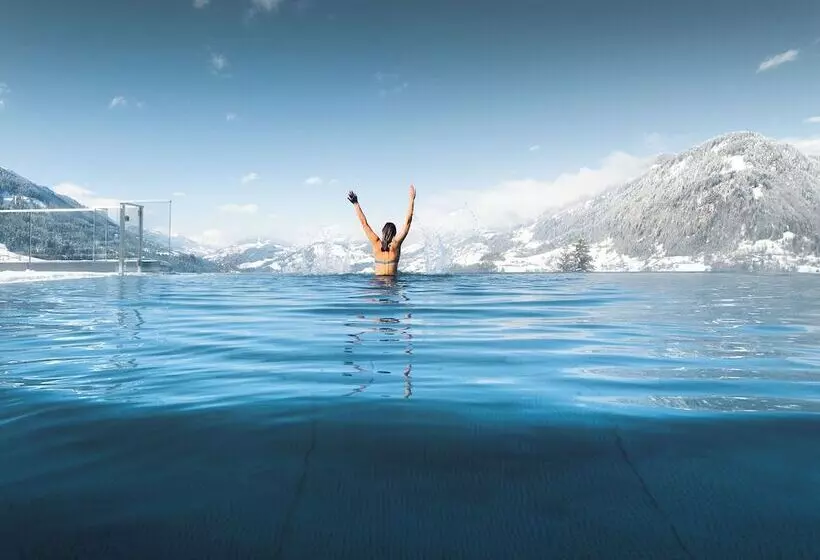Fotos del hotel Alpina Family, Spa & Sport:  2