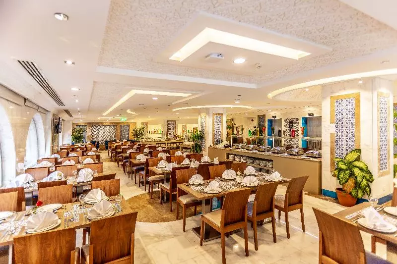 Fotos del hotel Tulip Inn Al Dar Rawafed:  6