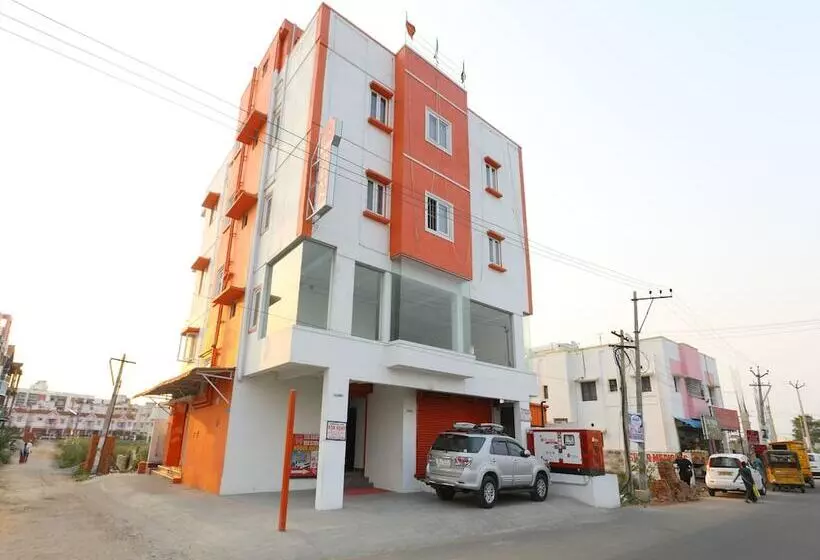 Oyo 12831 Its South East Residency