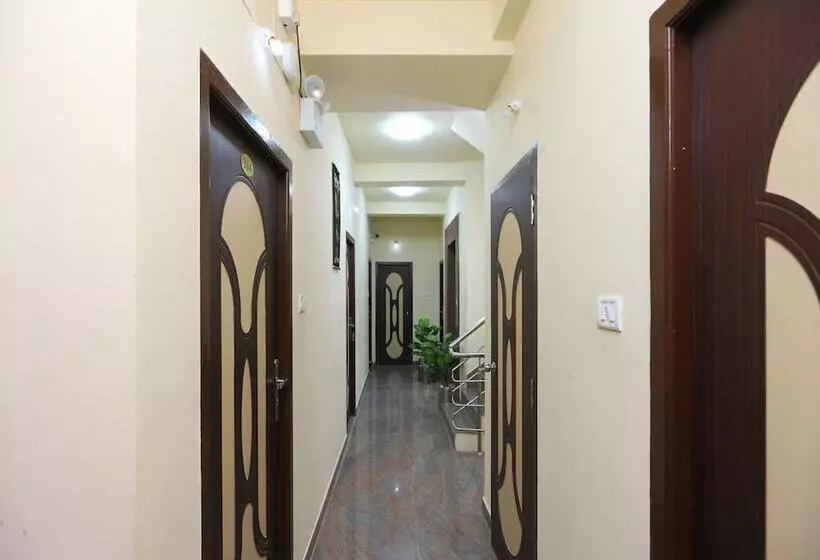 Fotos del hotel Oyo 12831 Its South East Residency:  15