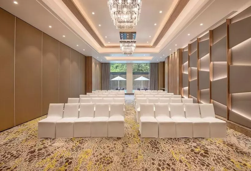 Fotos del hotel Radisson Mumbai Andheri Midc:  5