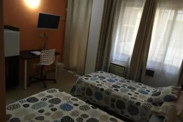 Hostal Tres Cantos - Tres Cantos