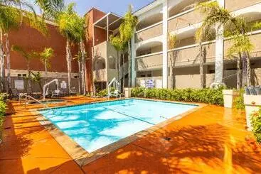 Holiday Inn Express Anaheim West By Ihg - Anaheim