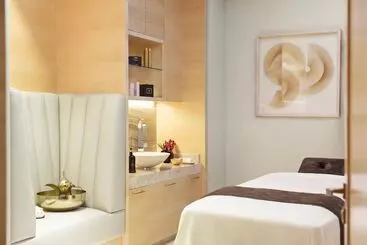 Four Seasons Hotel Madrid - Madrid