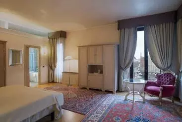 Liassidi Palace - ונציה
