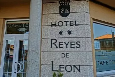 Reyes De León - Santa Maria del Paramo
