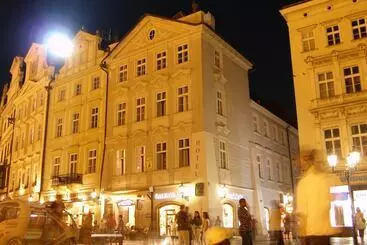 Old Town Square Residence By Emblem - Praga
