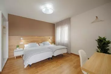 Hostal Restaurante Lugano - Verin