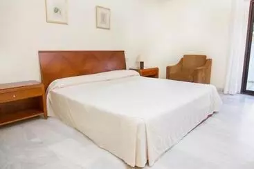 Park Plaza Suites Apartamentos - Puerto Banus