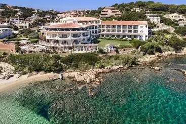 Club Hotel Baja Sardinia - Arzachena