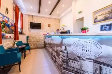 Heritage Hotel Vila Sikaa - Trogir