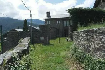 Cal Masover, Casa De Piedra Rehabilitada - Planoles