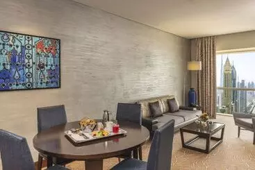 Dubai-Luxury 5★ Stays - Dubai