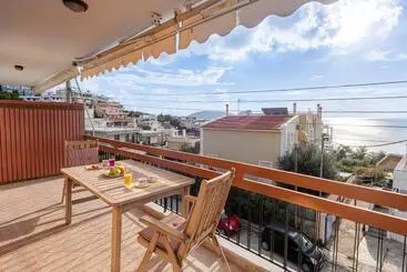 Sea View Appartment 100m From The Beach - Saronida