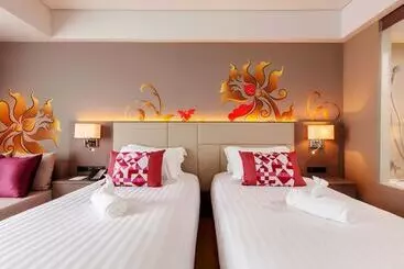 Grand Mercure Phuket Patong - Patong Beach