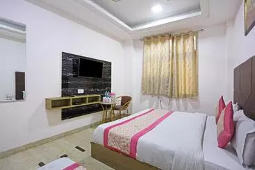 Sterling Inn, New Delhi - Nuova Delhi