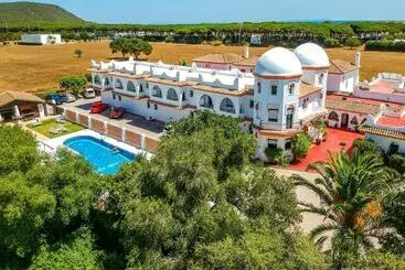 Hostal Alhambra - Los Canyos de Meca