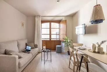 Apartamentos Líbere Málaga Teatro Romano - Málaga
