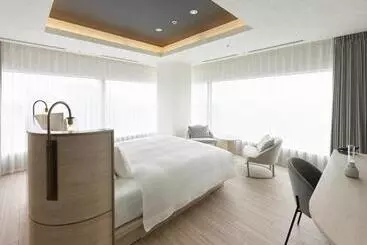 Mitsui Garden Hotel Yokohama Minatomirai Premier - Yokohama