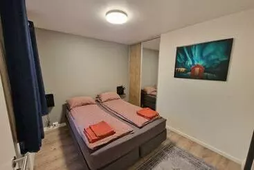 Northern Living 1 Room With Shared Bathroom - Tromso