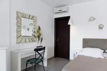 Tsakanos Home - Milos