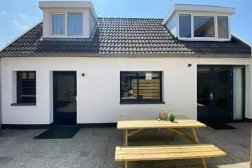 The Island Life Beach House 2 - De Koog
