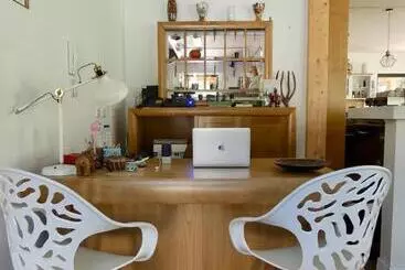 Albergue Casa Sueño - Salas