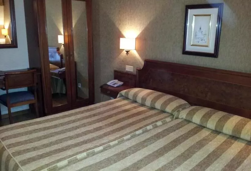 Fotos del hotel Begoña:  13