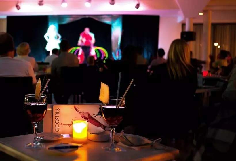 Fotos del hotel Cm Castell De Mar:  20