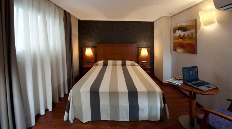 Fotos del hotel Nuevo Torreluz:  2