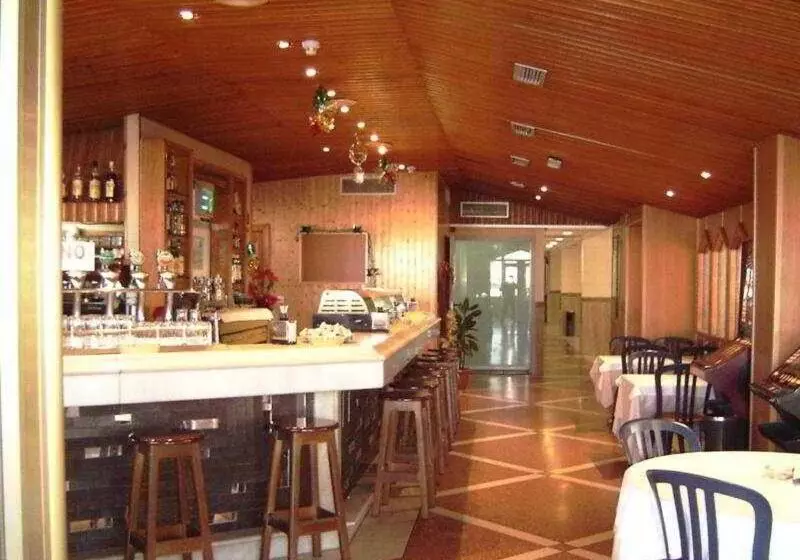 Fotos del hotel Torrejoven:  14