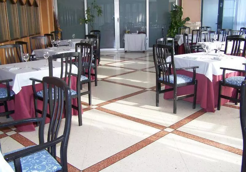 Fotos del hotel Torrejoven:  13