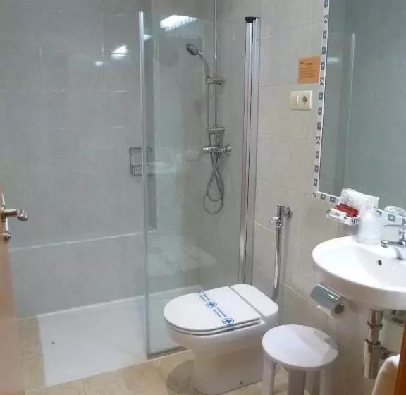 Fotos del hotel Alisa:  6