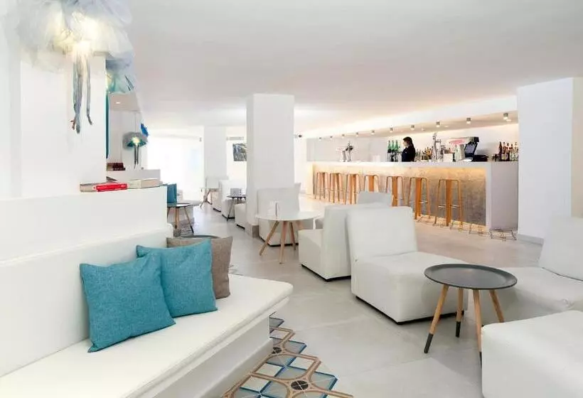 Fotos del hotel FERGUS Style Cala Blanca Suites:  50