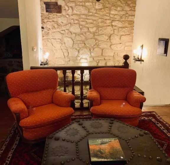Fotos del hotel Tres Coronas De Silos:  22