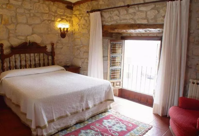 Fotos del hotel Tres Coronas De Silos:  20