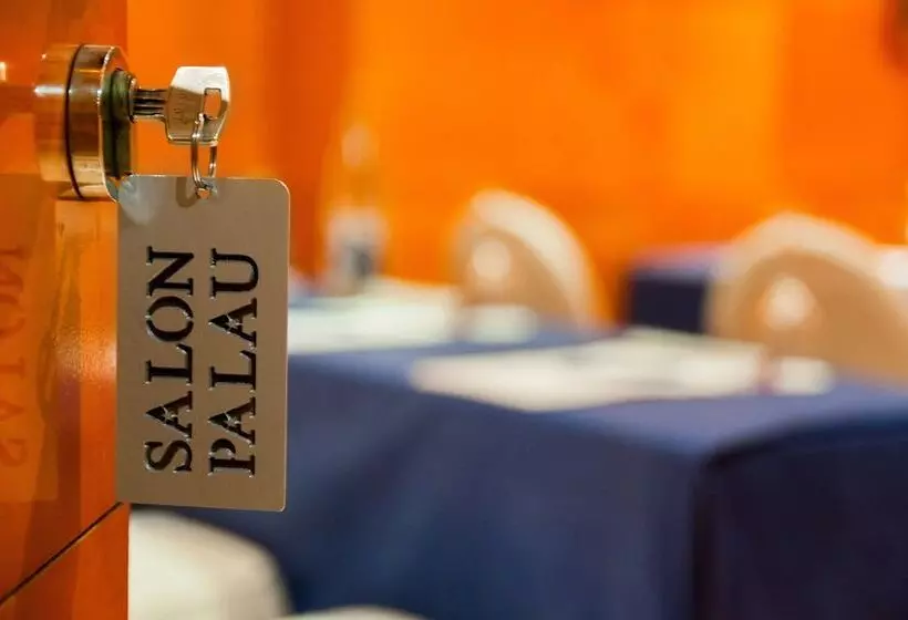 Fotos del hotel Villacarlos:  43