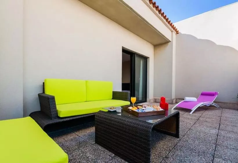 Fotos del hotel Villacarlos:  25