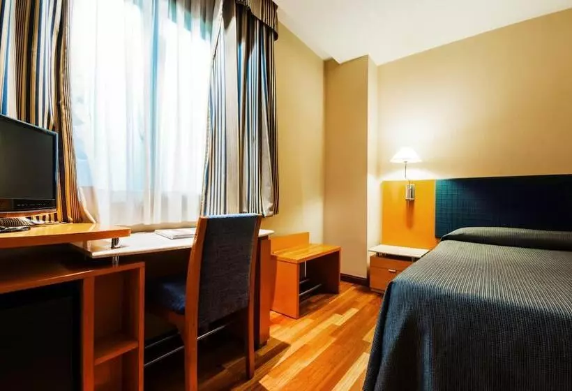 Fotos del hotel Villacarlos:  16