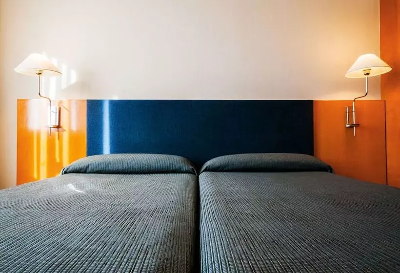 Fotos del hotel Villacarlos:  3